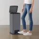 Ujjlenyomat-mentes szürke rozsdamentes acél pedálos szemeteskuka 30 L