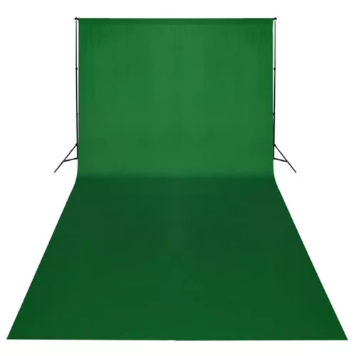 Stúdiófelszerelés 600 x 300 cm-es zöld háttérrel és lámpákkal