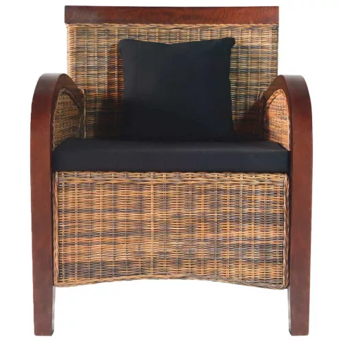 Kézzel font rattan karosszék