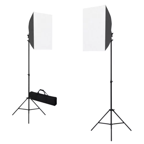 Fotóstúdió-felszerelés softbox lámpákkal és hátterekkel