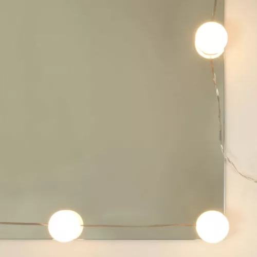 Fehér szerelt fa fésülködőasztal-szett LED-ekkel
