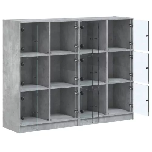 Betonszürke szerelt fa könyvespolc ajtókkal 136 x 37 x 109 cm
