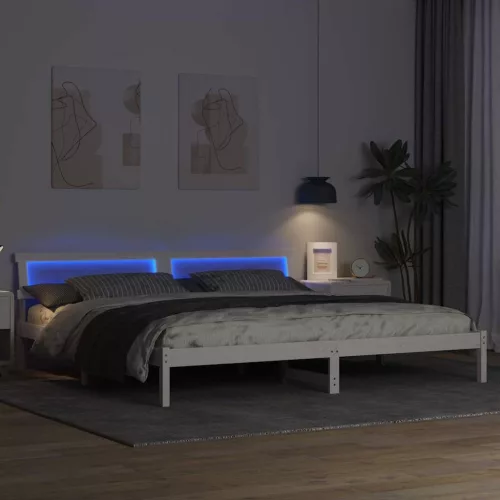 Ágykeret LED -es lámpákkal Fehér 200 x 200 cm Tömör fenyőfa