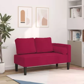 Bordó bársony dívány párnákkal