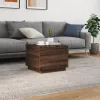 Barna tölgyszínű dohányzóasztal LED-lámpákkal 50 x 50 x 40 cm