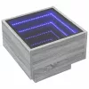 Szürke sonoma színű szerelt fa kisasztal LED-del 40x40x30 cm