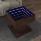 Barna tölgy szerelt fa dohányzóasztal LED-del 50 x 50 x 45 cm