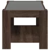 Barna tölgy szerelt fa dohányzóasztal LED-del 73 x 53 x 45 cm