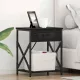 Éjjeliszekrény Töltőállomással 2 pcs Musta tammi